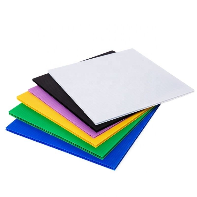 لوح مموج وردي PP 600 * 400 لوح بلاستيك Correx مخصص
