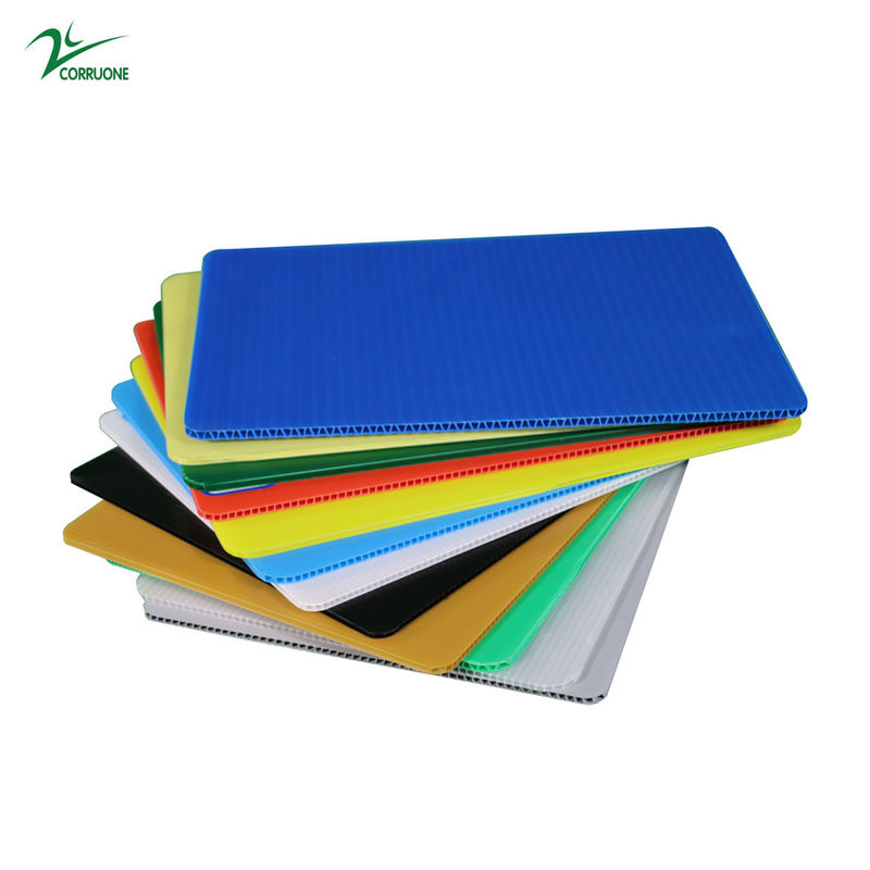 ورق مموج مقاوم للحريق HDPE مضاد للشمس A4 كوروبلاست Sheets 4x8