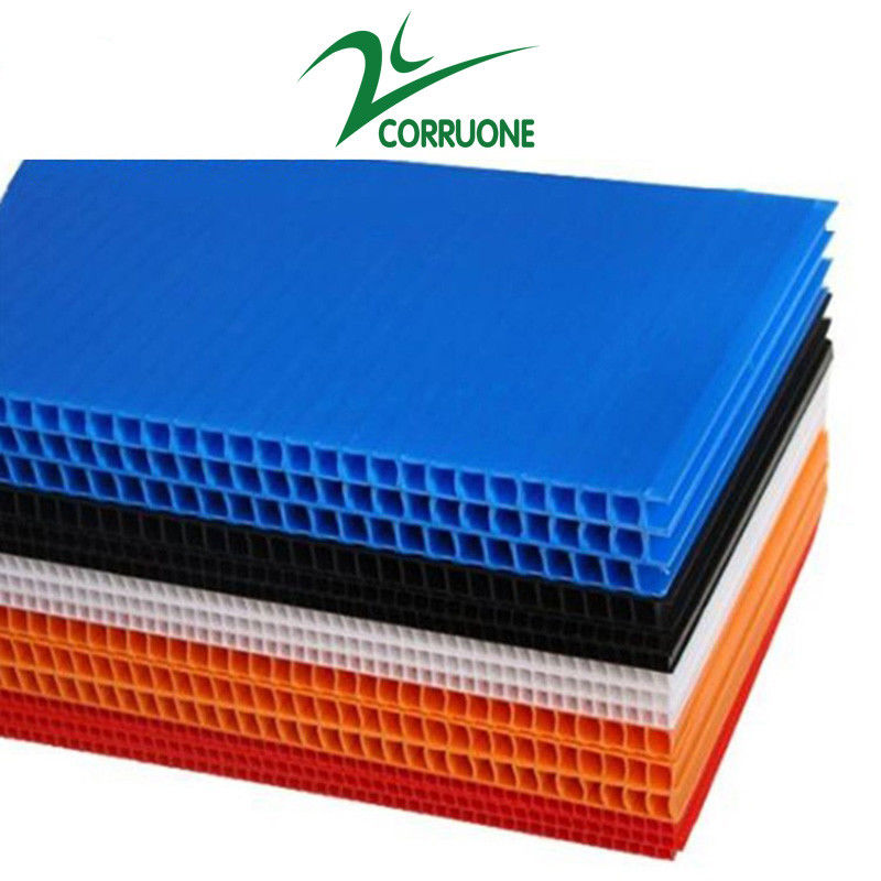 4mm 5mm 4x8 كوروبلاست Sign الفراغات المعاد تدويرها من البلاستيك المموج
