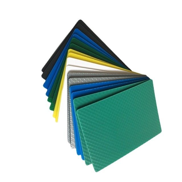 ورقة الكورفلوت 2mm 3mm 4mm 5mm 6mm 7mm ورقة بلاستيكية ملفوفة correx board polypropylene honeycomb panel